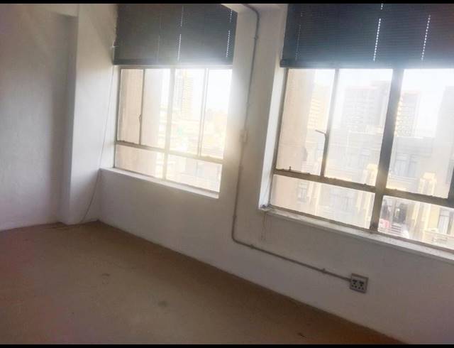 1 BEDROOM APARTMENT FOR SALE IN JOHANNESBURG CBD
